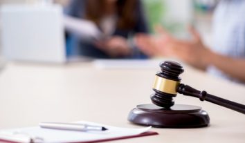 FDP-Politiker klagen gegen NetzDG