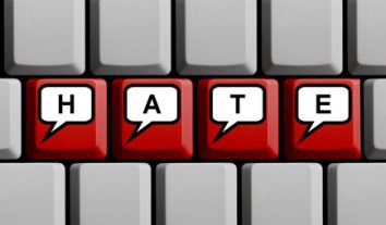 Hat Facebook ein virtuelles Hausrecht?