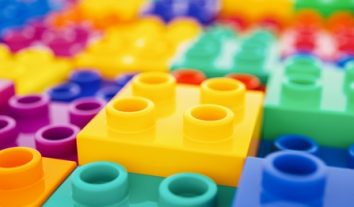 Lego gegen Held der Steine: Wenn ein Abmahnschreiben zum PR-Desaster wird