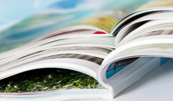 Informationspflicht bei Printwerbung: Verweis auf Homepage genügt nicht