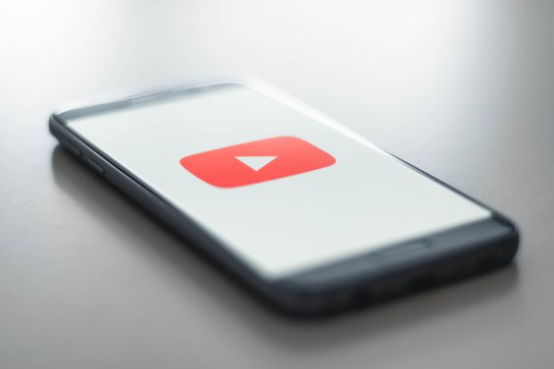 EuGH: Online-Plattformen wie YouTube müssen bei Urheberrechtsverletzungen nur Postanschrift herausgeben